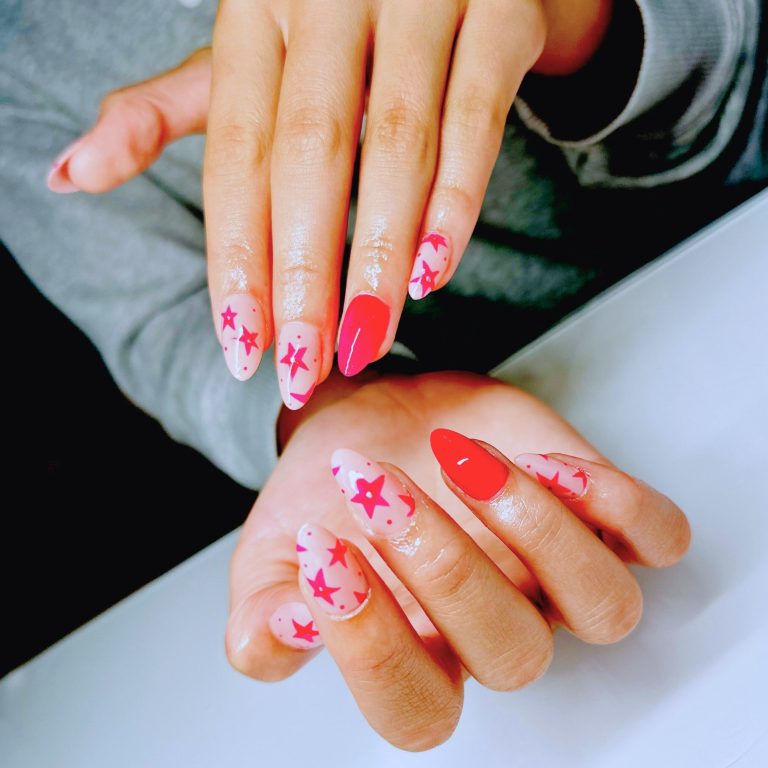 pink start nail art